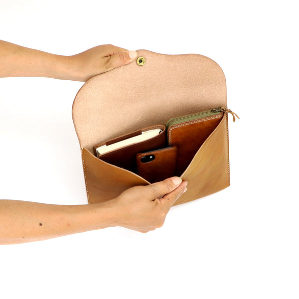 Clutch bag -Hand dye-